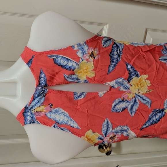 Old Navy Women's Sleeveless Hawaiian Print Floral Top Size XS - Picture 2 of 6